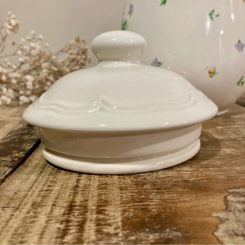8” Tall Vintage Ceramic Canister Floral Container Storage Grandmacore Kitchen